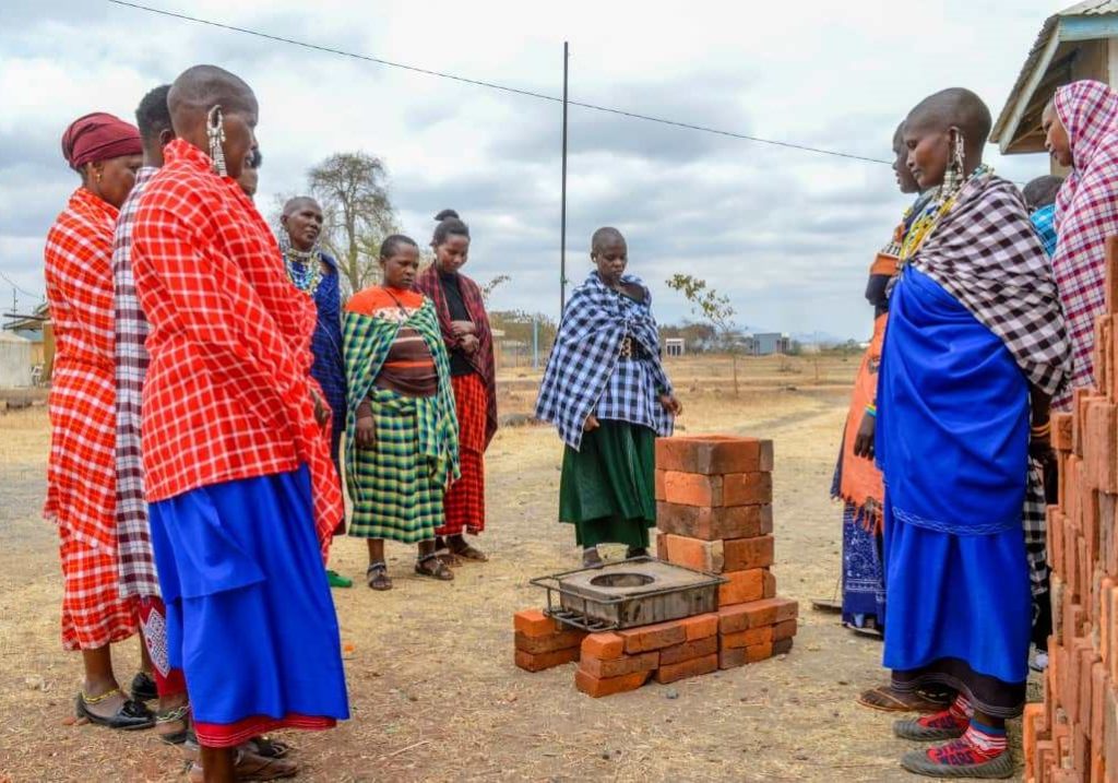 Members of the Maasai Women’s Installation Team 